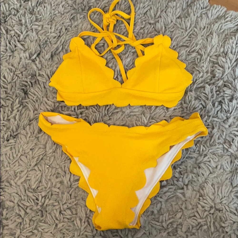 Swim suit